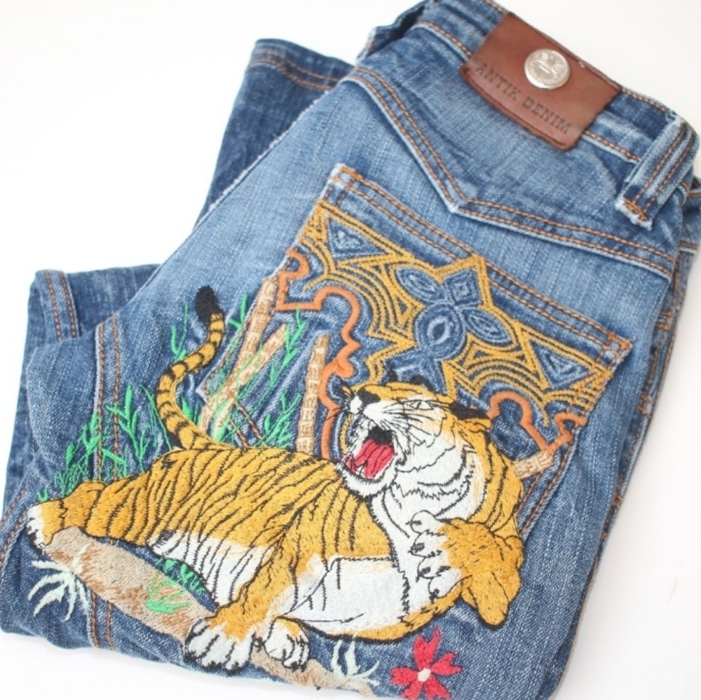 ANTIK DENIM Embroidered Jeans NWT